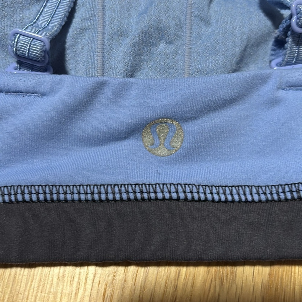 Lululemon Adjustable Strap Light Support Sports Bra - Picture 3 of 5